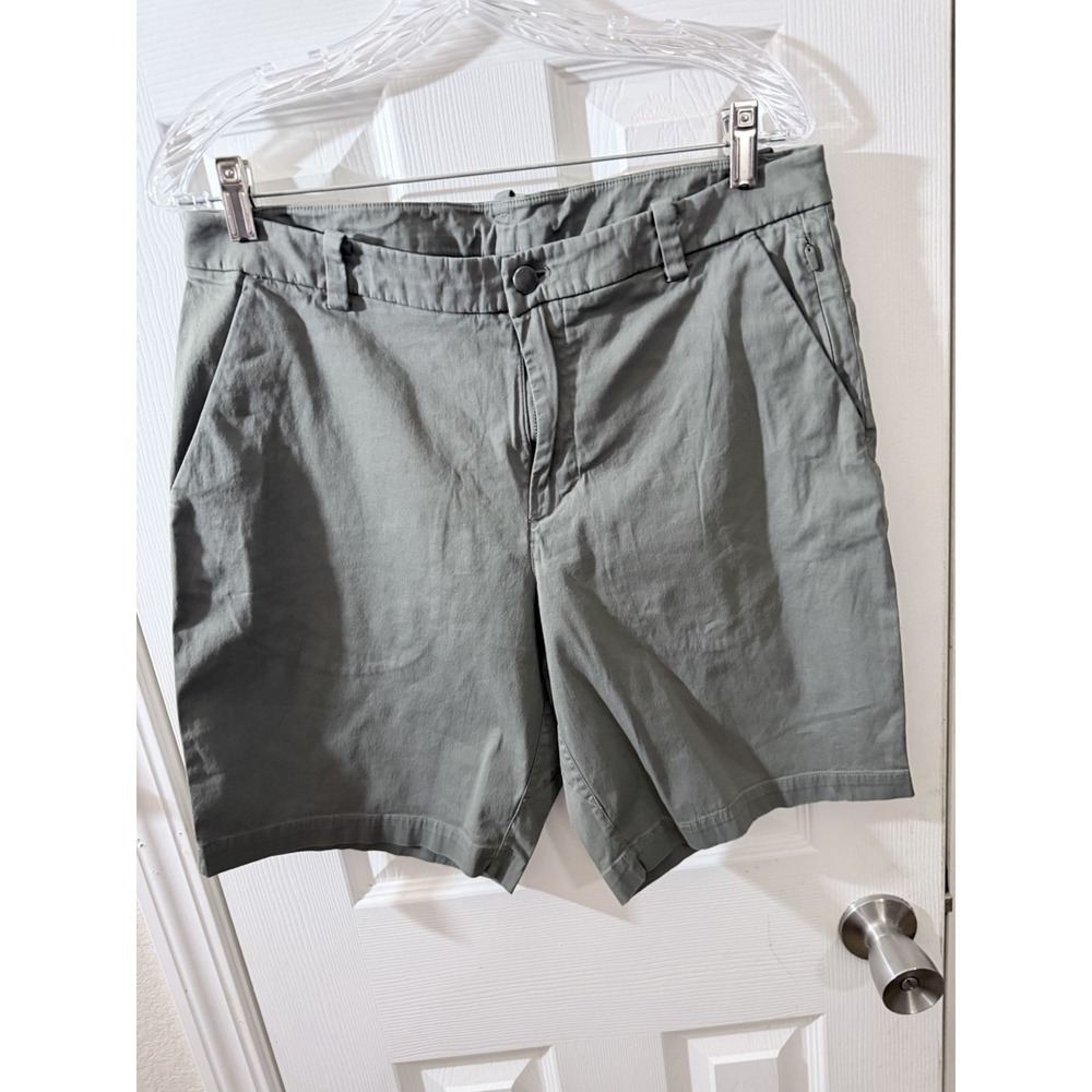 Lululemon Commission‎ Classic Fit 9" Short Men's Size 32 Cool Gray